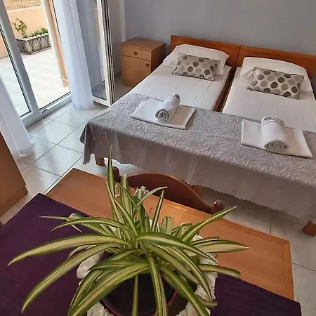 Mandalinic Apartment Omis